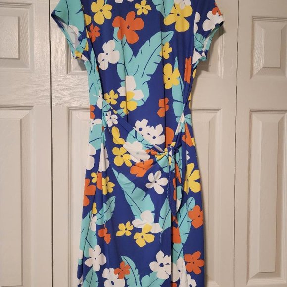 J McLaughlin Dresses & Skirts - J. McLaughlin Wrap front floral dress, Large, New without tags